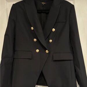 Quince Scuba Captain's Convertible Black Blazer with Gold Buttons